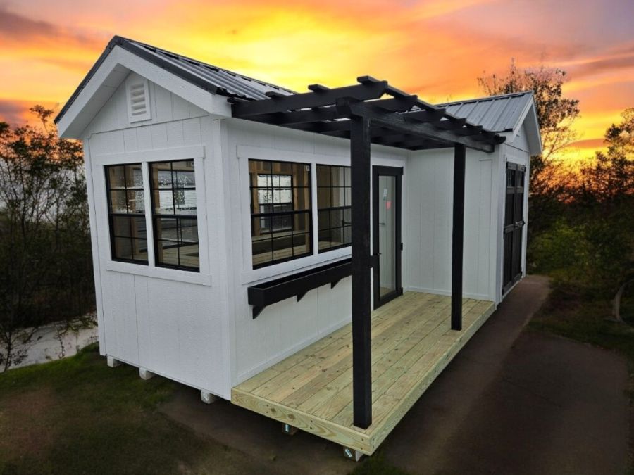 Greenhouse Combo exterior thumbnail 2