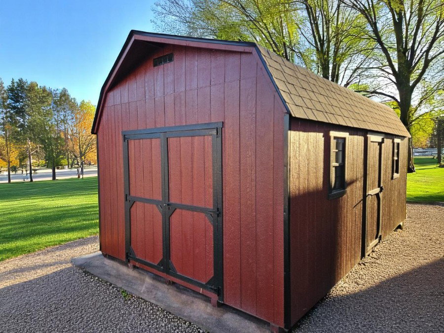 Hi-Wall Barn exterior thumbnail 3