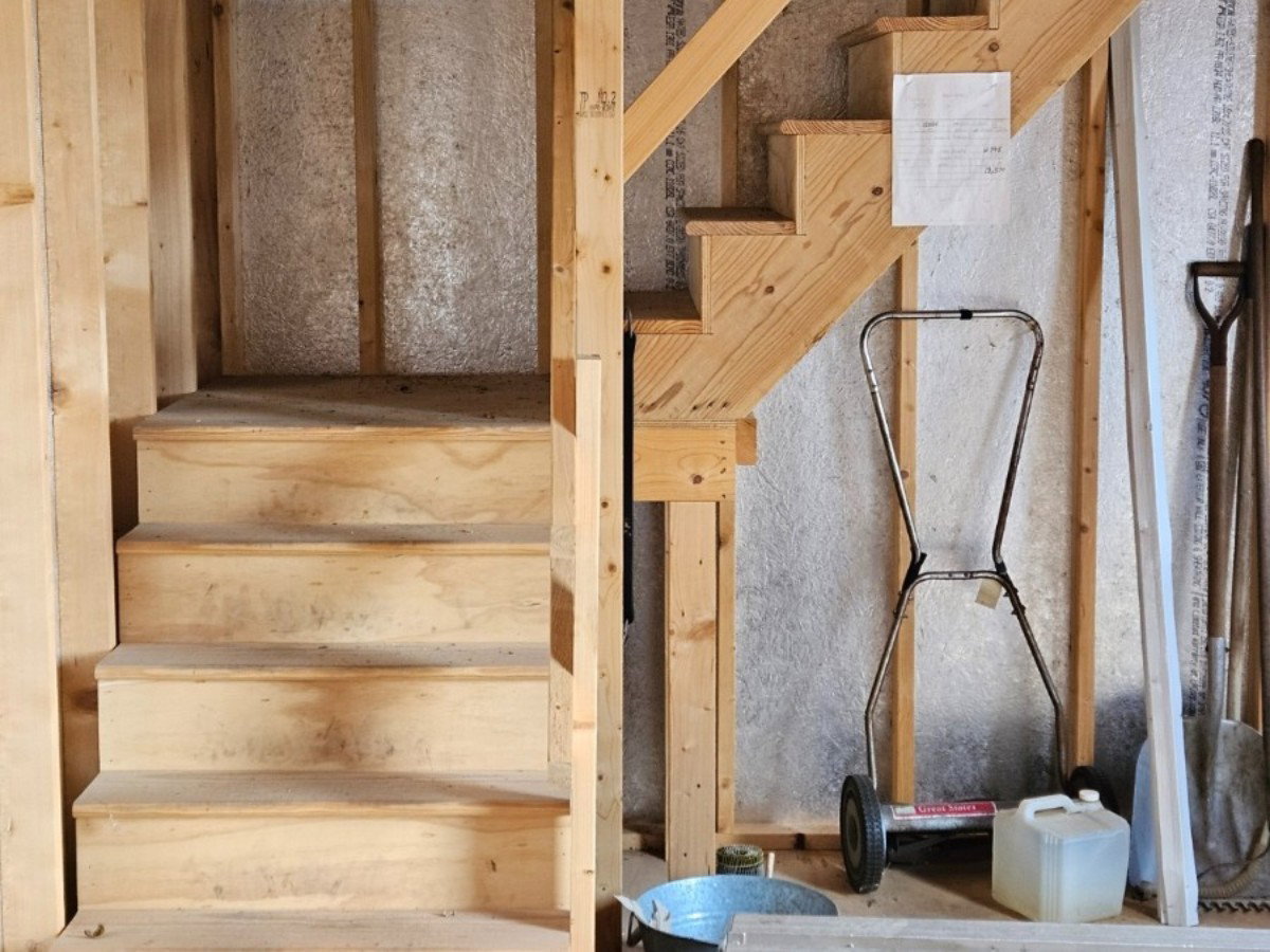 12' X 24' Classic 2 Story Barn — thumbnail 2